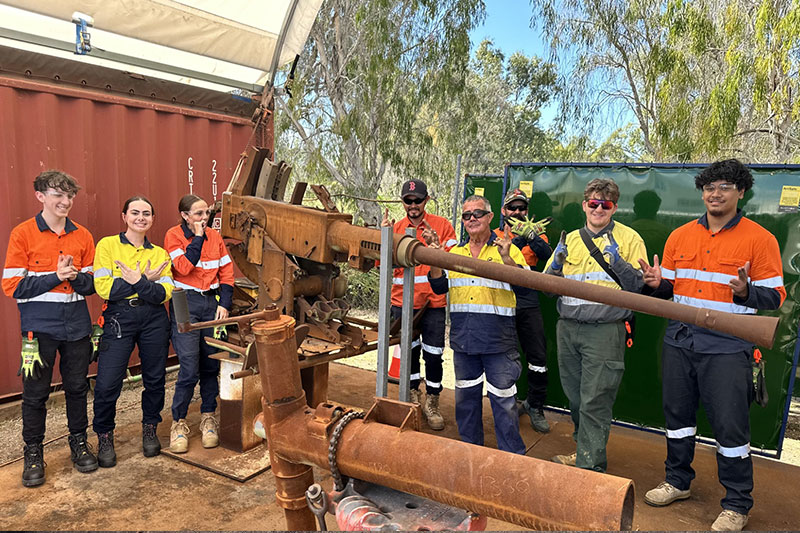 Local veterans and youth with 1942 40mm Bofors gun