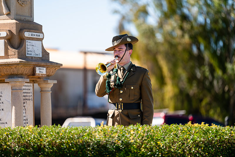 Killarney cenotaph bugler